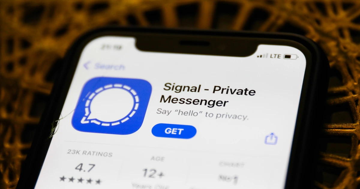 How to create a group and invite friends on Signal